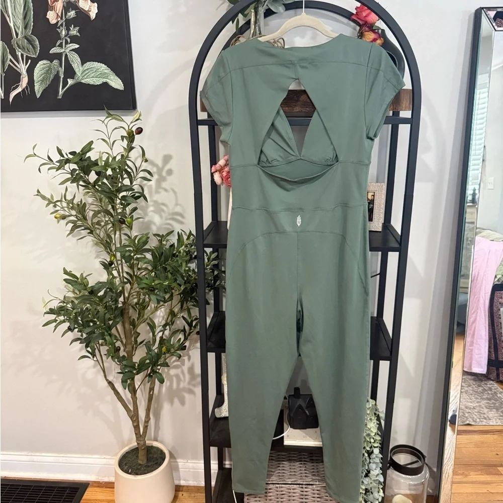Free People Movement Sage Green Stretch Jumpsuit XL workout